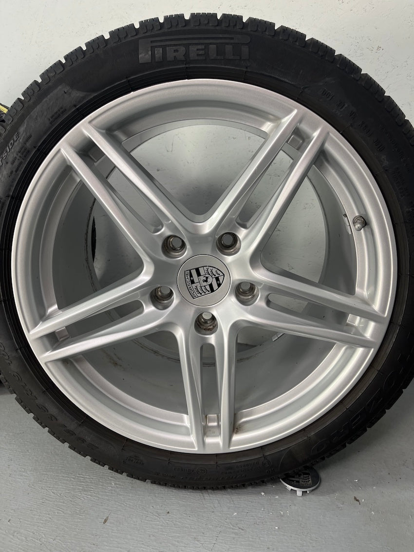 Porsche 991.2 19 Zoll Carrera Winter Räder S C2 Pirelli TOP Heckantrieb