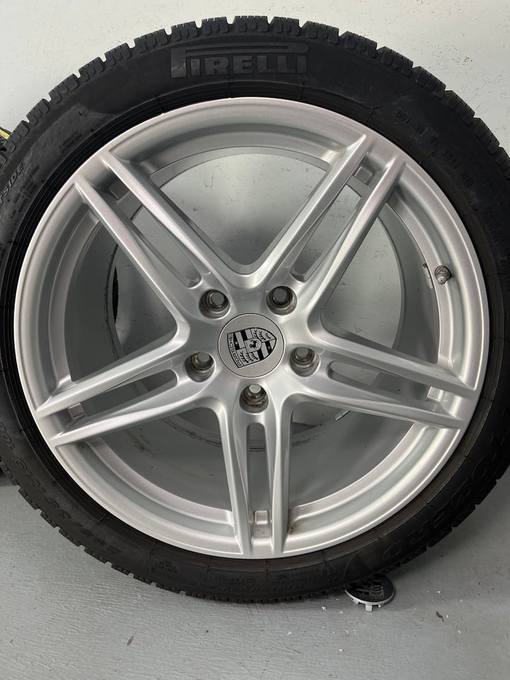 Porsche 991.2 19 Zoll Carrera Winter Räder S C2 Pirelli TOP Heckantrieb