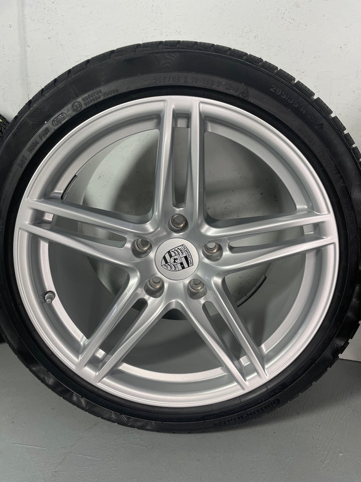 Porsche 991.2 19 Zoll Carrera Winter 4S C4 Continental