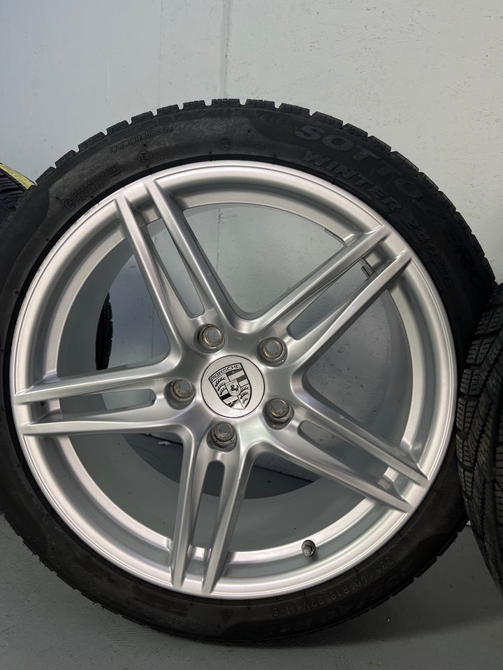Porsche 991.2 19 Zoll Carrera Winter Räder S C2 Pirelli TOP Heckantrieb