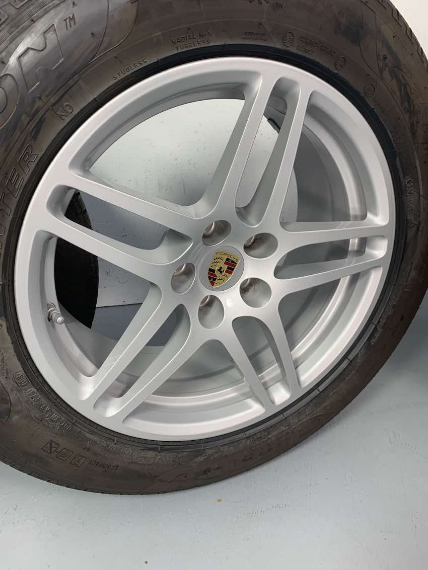 Porsche Macan 18 Zoll Winter Räder Pirelli MwSt.awb. TOP Macan I + II