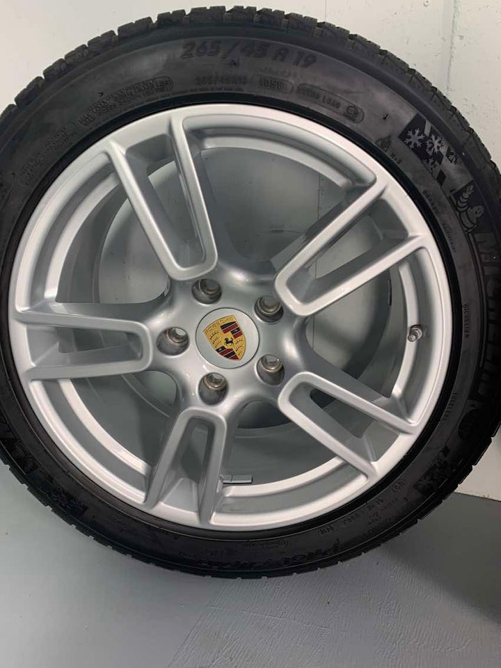 PORSCHE PANAMERA 971 19 ZOLL WINTER RÄDER Michelin MwSt.awb.