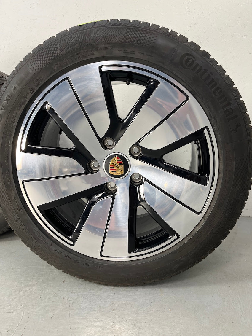Porsche Taycan J1 II 19 Zoll Aero Winterräder Conti DOT2025 NUR 500KM NEU