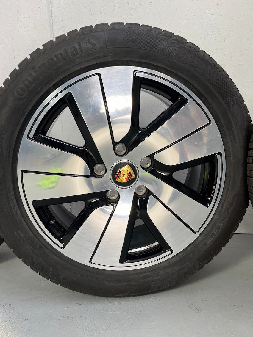 Porsche Taycan J1 II 19 Zoll Aero Winterräder Conti DOT2025 NUR 500KM NEU