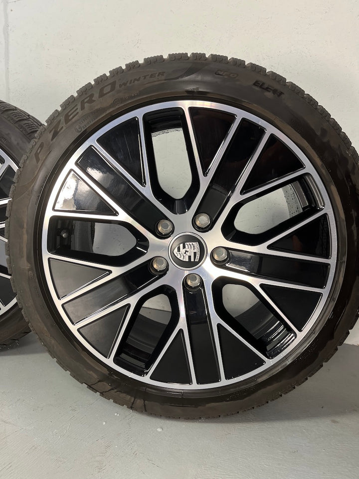 Porsche Taycan 20 Zoll TURBO AERO Winterräder Pirelli DOT aus 2021