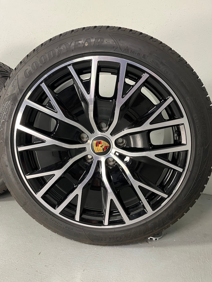 Porsche Taycan 20 Zoll TURBO S AERO DESIGN Winterräder 8mm DOT2023