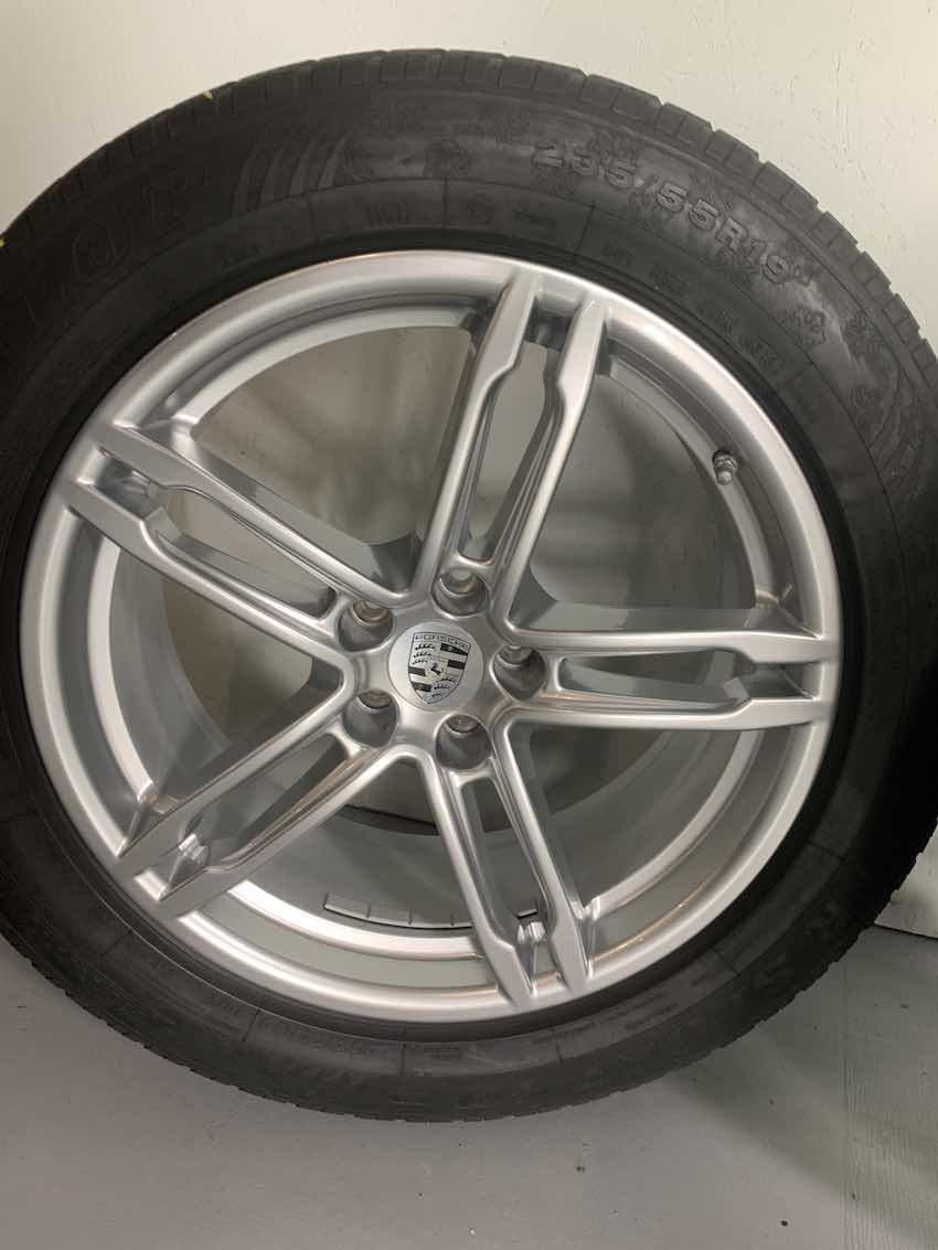 Porsche Macan III 19 Zoll Winter Räder Dunlop NUR 1200Km DOT2021
