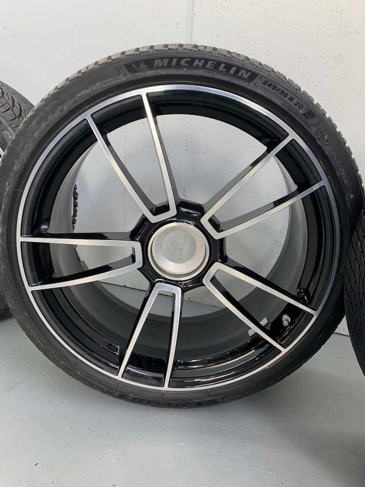 Porsche 992 20 21 Zoll Turbo S Winter Räder Michelin NEU DOT2020