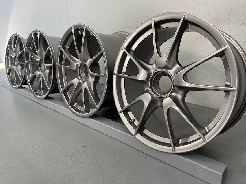 Porsche 997 19 Zoll GT3 MKII Felgen ZENTRALVERSCHLUSS 8,5J + 12J TOP