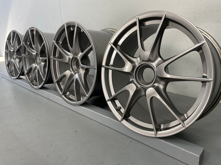 Porsche 997 19 Zoll GT3 MKII Felgen ZENTRALVERSCHLUSS 8,5J + 12J TOP