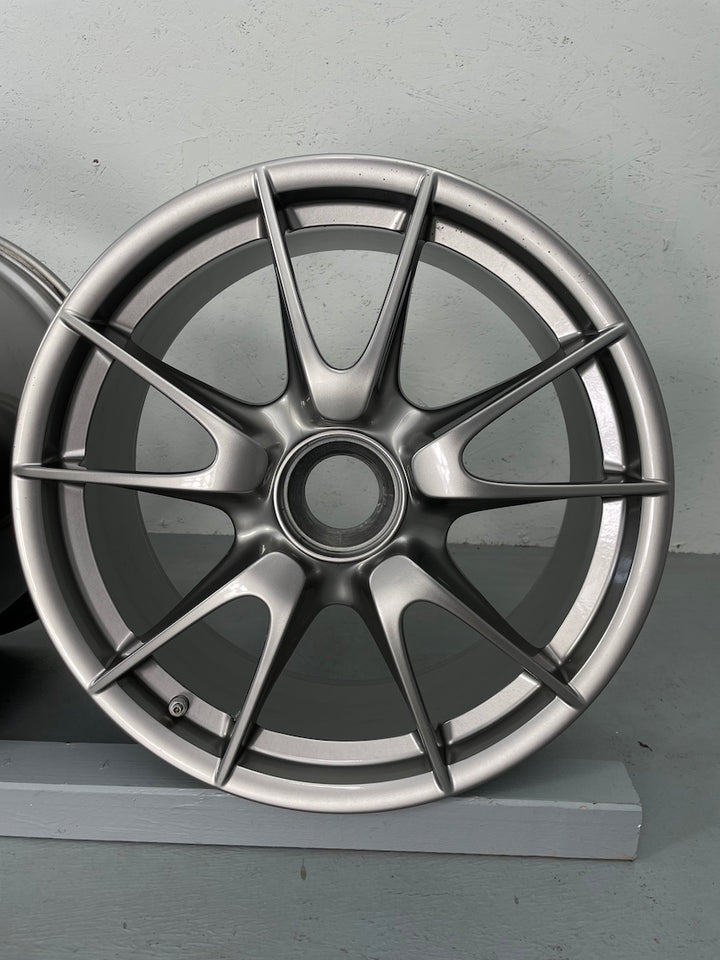 Porsche 997 19 Zoll GT3 MKII Felgen ZENTRALVERSCHLUSS 8,5J + 12J TOP