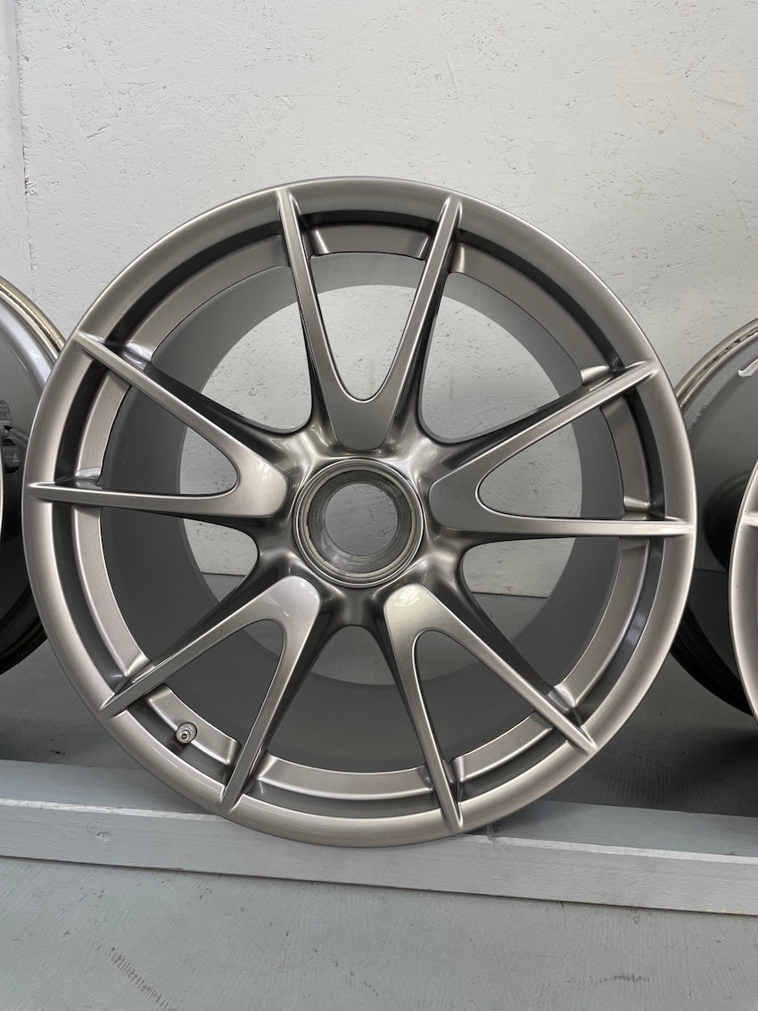 Porsche 997 19 Zoll GT3 MKII Felgen ZENTRALVERSCHLUSS 8,5J + 12J TOP