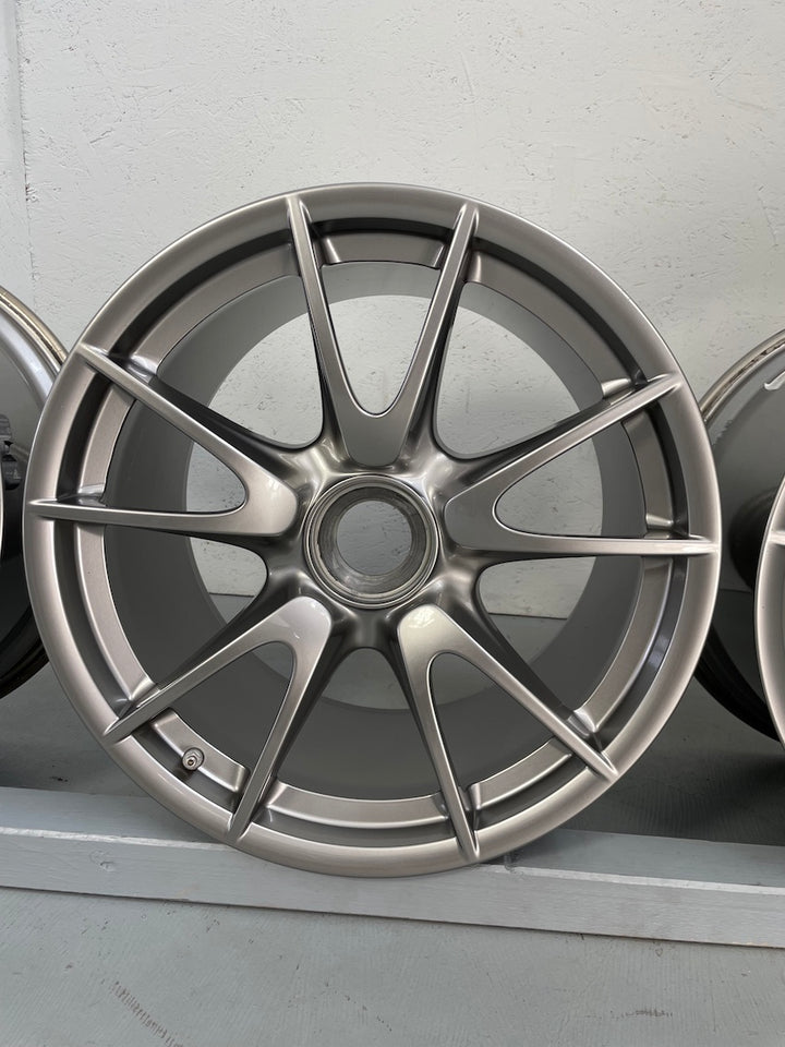 Porsche 997 19 Zoll GT3 MKII Felgen ZENTRALVERSCHLUSS 8,5J + 12J TOP