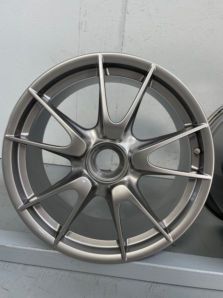 Porsche 997 19 Zoll GT3 MKII Felgen ZENTRALVERSCHLUSS 8,5J + 12J TOP