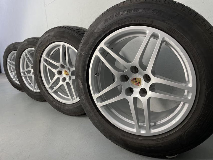 Porsche Macan I + II 18 Zoll Winter Räder Pirelli NEUREIFEN PIRELLI NEU NEU