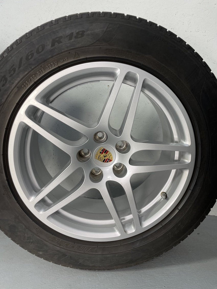 Porsche Macan 18 Zoll Winter Räder Pirelli MwSt.awb. Macan I + II