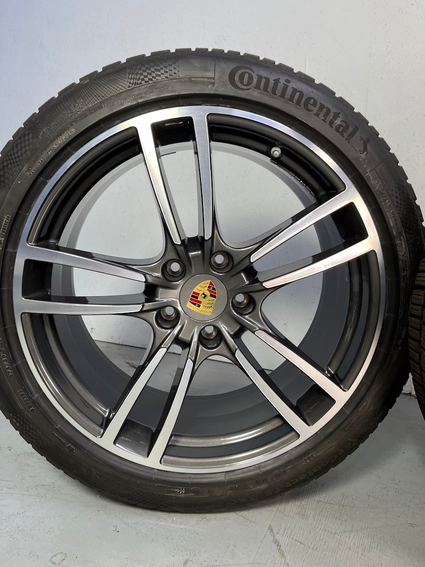 Porsche Cayenne E3 9Y0 21 Zoll Turbo Winter Räder Conti MwSt.awb.