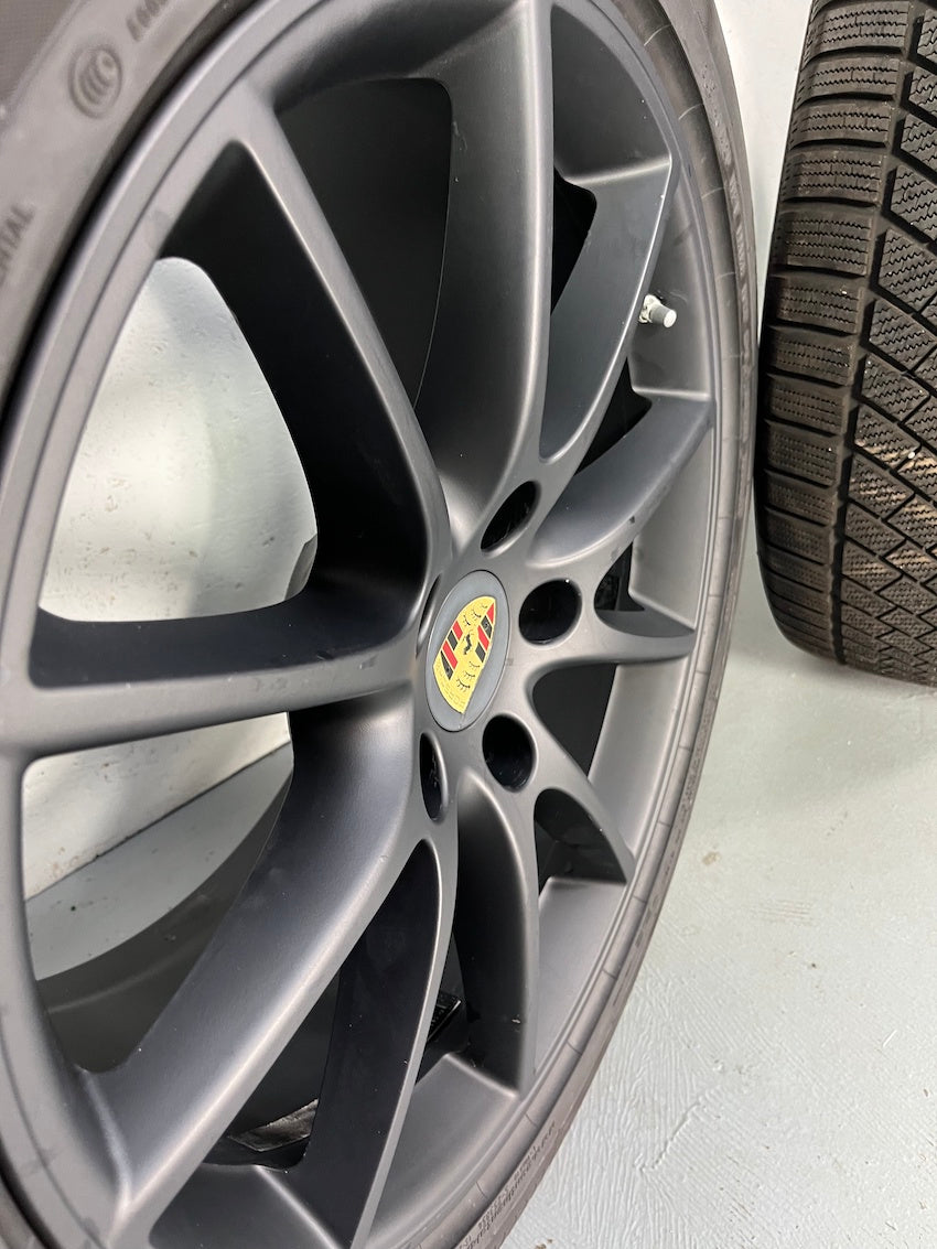Porsche Cayenne 20 Zoll E3 DESIGN Winterräder Continental DOT2021 500Km