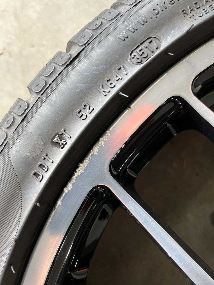 Porsche 991.2 20 Zoll GTS Winter Räder Pirelli DOT2017 TOP 7mm TOP
