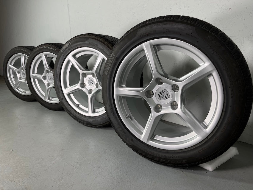 Porsche Boxster 18 Zoll 718 982 Winter Räder Pirelli Cayman MwSt. DOT2018 6mm