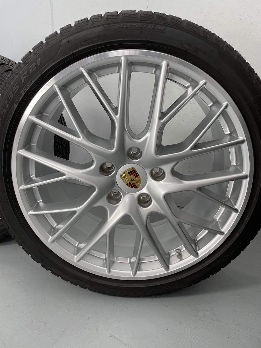 Porsche Panamera 971 21 Zoll Sport Design Winter Räder Pirelli TOP
