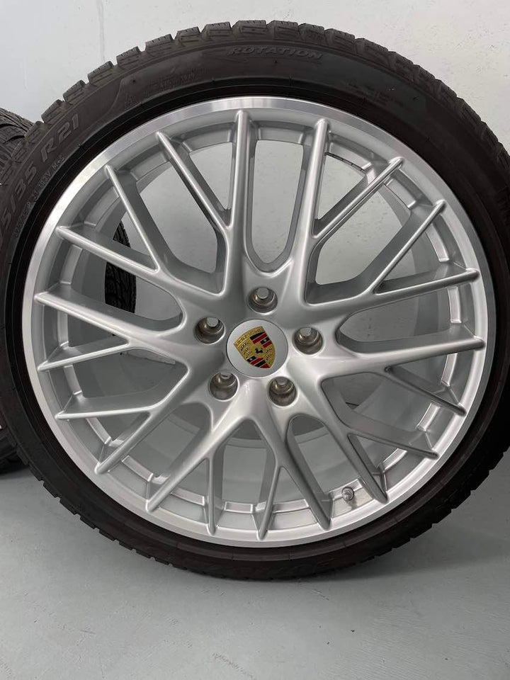 Porsche Panamera 971 21 Zoll Sport Design Winter Räder Pirelli TOP