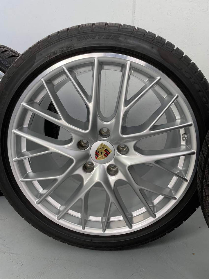 Porsche Panamera 971 21 Zoll Sport Design Winter Räder Pirelli TOP