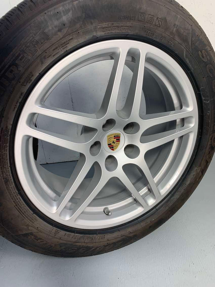 Porsche Macan 18 Zoll Winter Räder Pirelli MwSt.awb. TOP Macan I + II