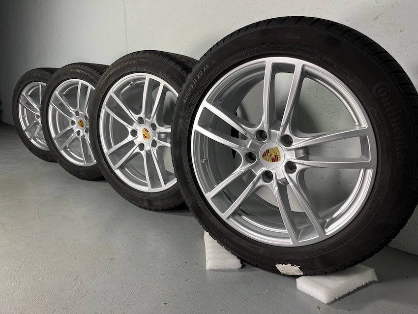 Porsche Cayenne 20 Zoll E3 SPORT Winterräder Continental 1200Km 2020