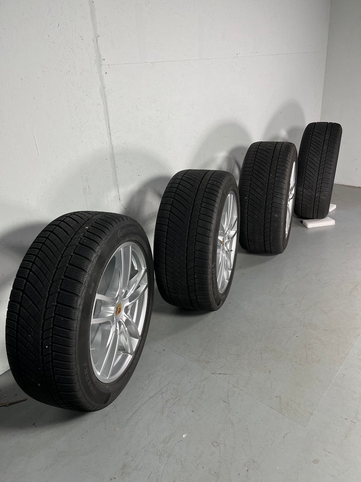 Porsche Cayenne 20 Zoll E3 SPORT Winterräder Continental 1200Km 2020
