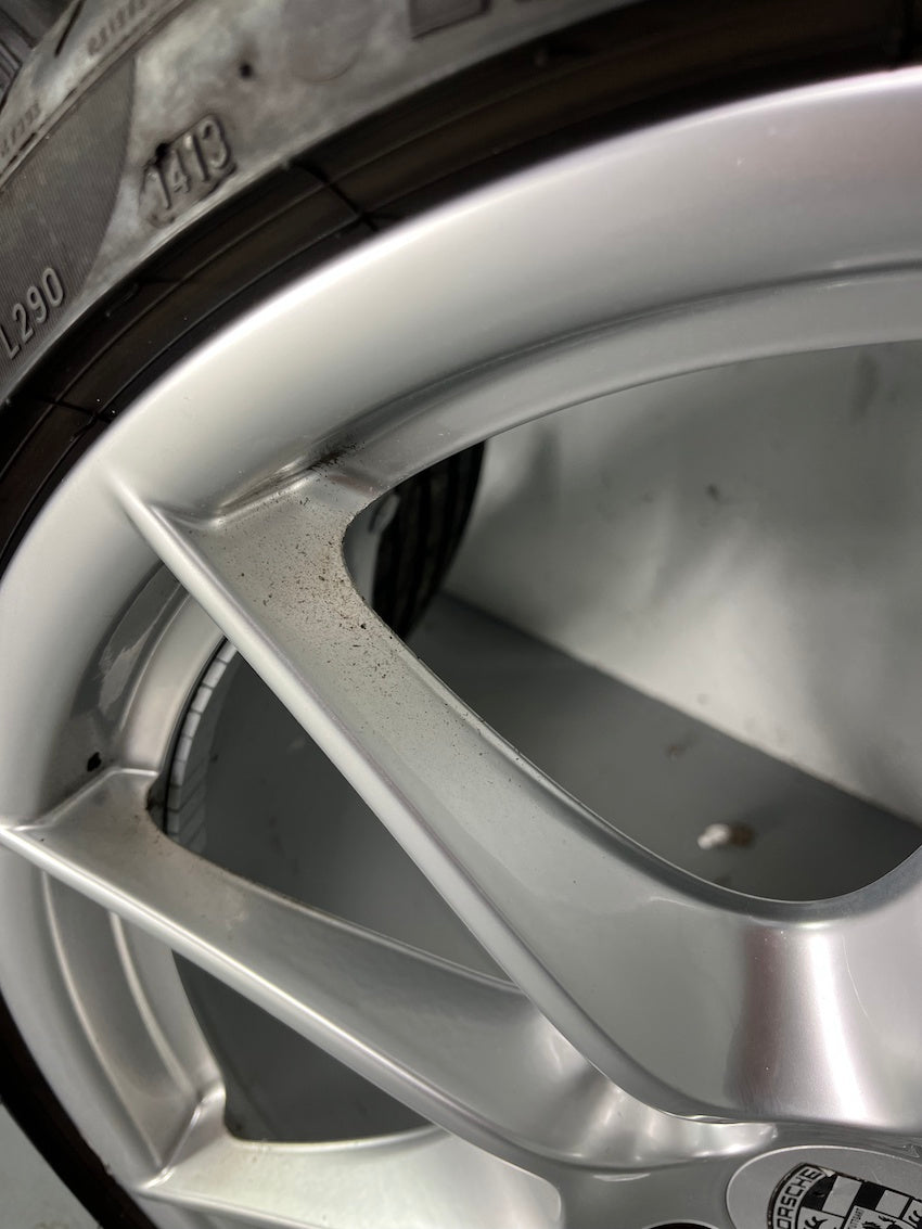 Porsche 991.1 20 Zoll Carrera S III Allrad Sommer Räder Pirelli C4 4S
