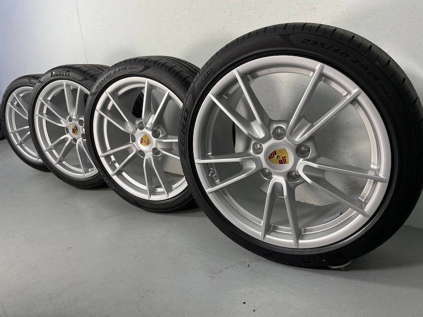 Porsche 992 19/20 Zoll Carrera C4 C2 4S Sommer Pirelli NEU DOT2019