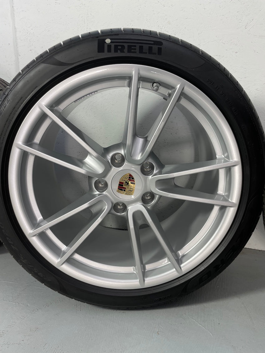 Porsche 992 19/20 Zoll Carrera C4 C2 4S Sommer Pirelli NEU DOT2019