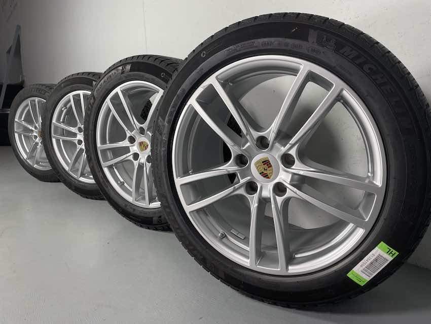 Porsche Cayenne 20 Zoll E3 I 9Y0 SPORT Winterräder Michelin TOP