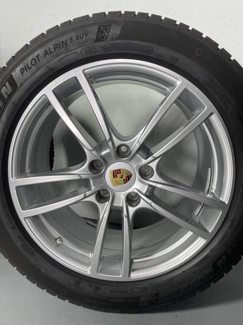 Porsche Cayenne 20 Zoll E3 I 9Y0 SPORT Winterräder Michelin TOP