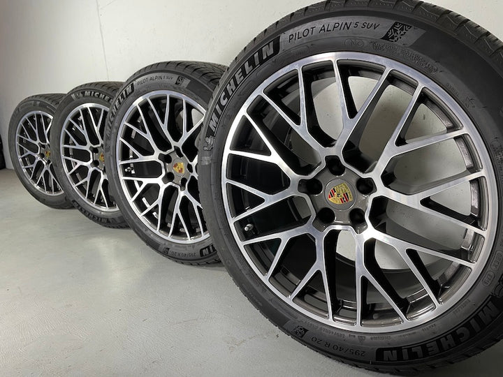 Porsche Macan 20 Zoll RS Spyder Winter Räder Michelin 7,5-8mm DOT2019