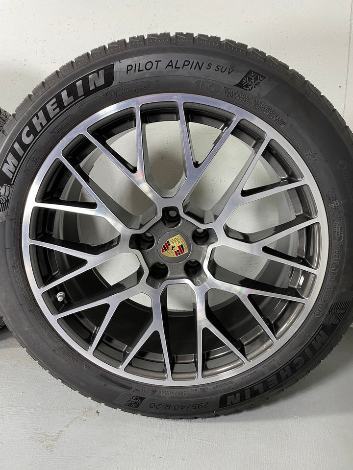 Porsche Macan 20 Zoll RS Spyder Winter Räder Michelin 7,5-8mm DOT2019