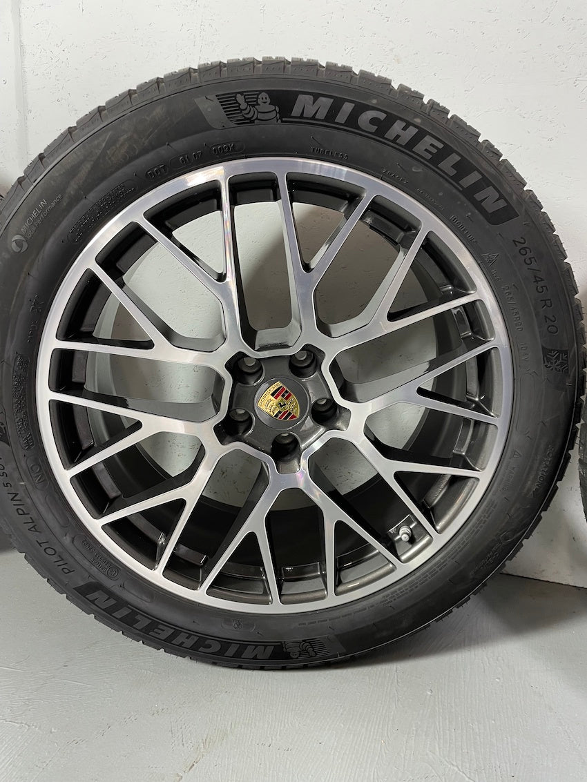 Porsche Macan 20 Zoll RS Spyder Winter Räder Michelin 7,5-8mm DOT2019