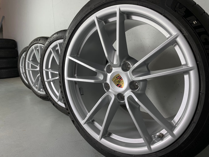 Porsche 992 19/20 Zoll Carrera C4 C2 4S Sommer Michelin neuwertig