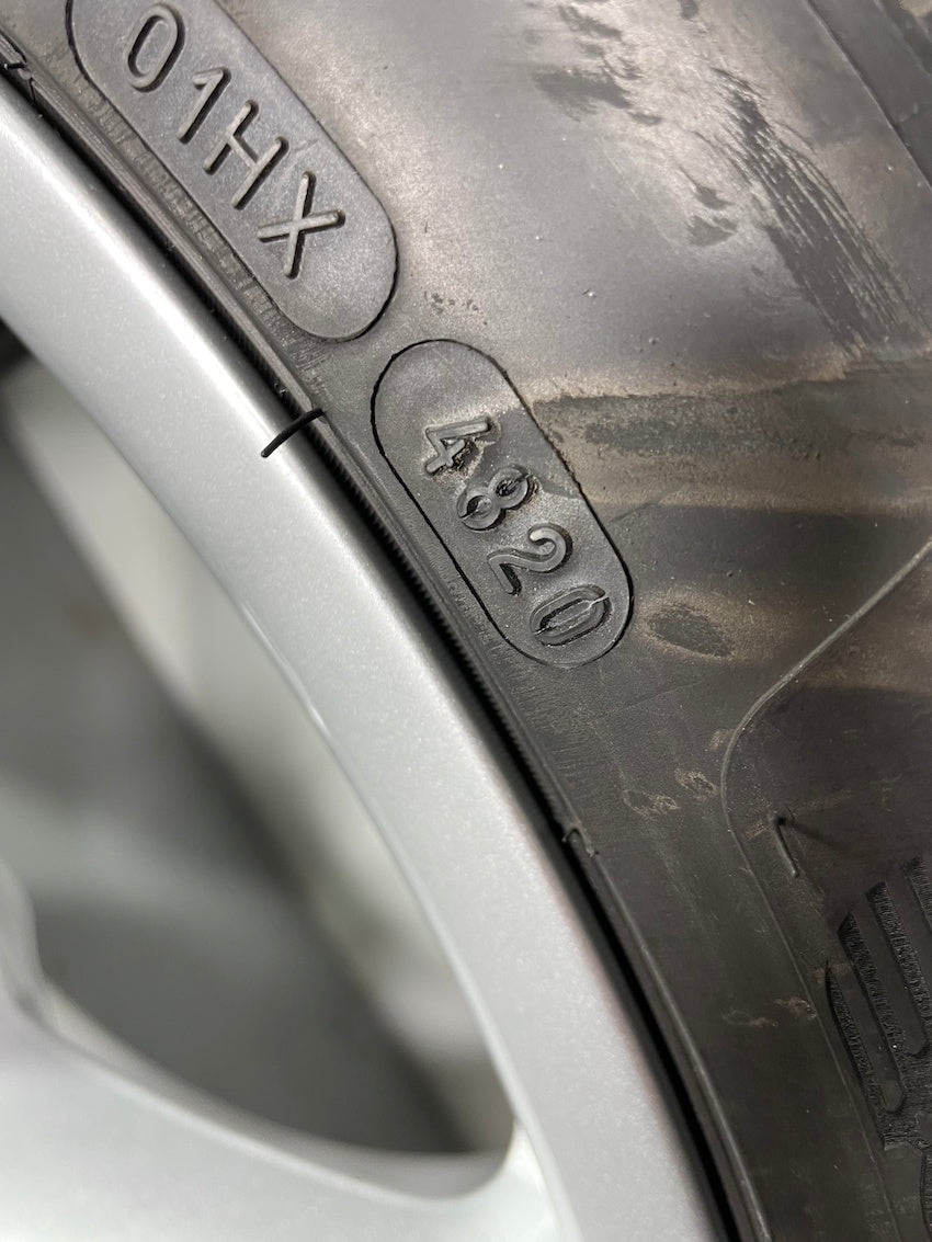 Porsche 992 19/20 Zoll Carrera C4 C2 4S Sommer Michelin neuwertig