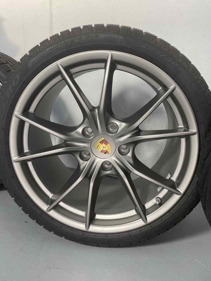 Porsche 991.2 20 Zoll Carrera 4S C4 Winter Pirelli PLATINUM NUR 700KM