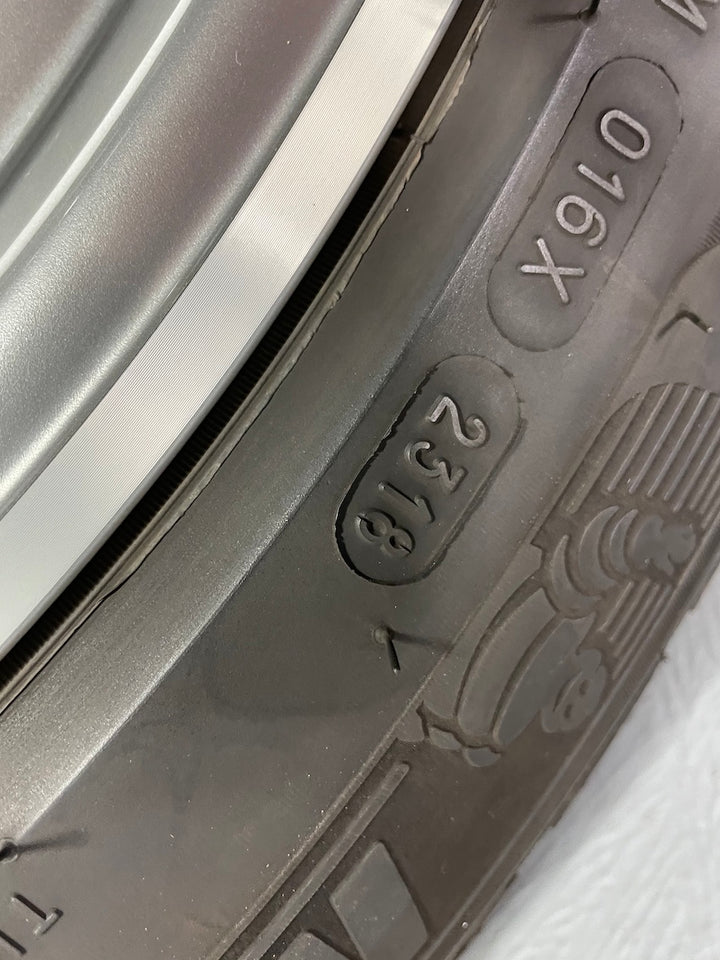 Porsche Cayenne E3 9Y0 20 Zoll E3 SPORT CLASSIC Winter Räder Michelin