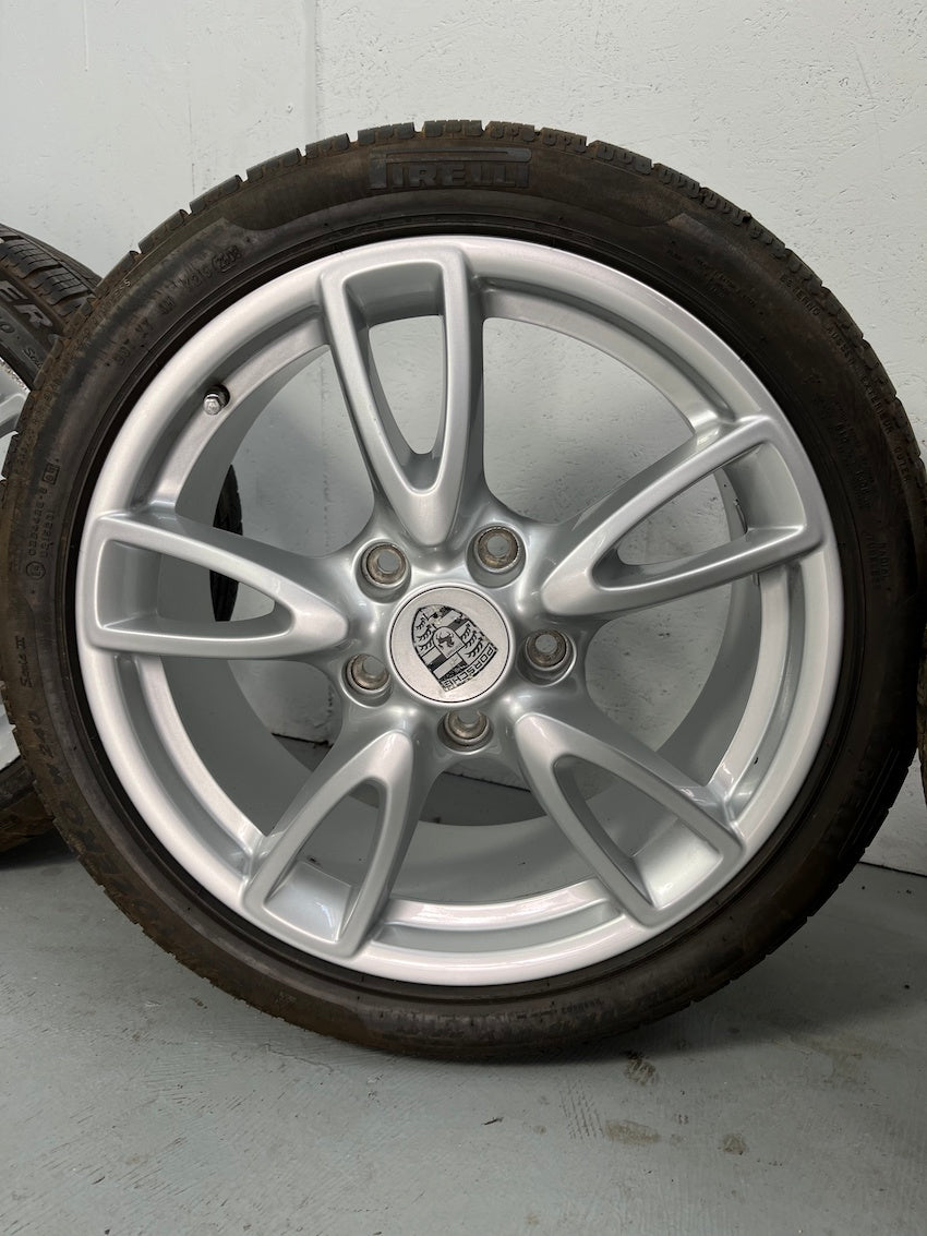 Porsche 997.2 18 Zoll Carrera IV Heckantrieb Winter Räder Pirelli 7,5mm C2 S