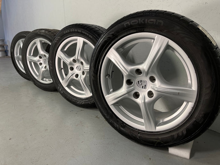 Porsche Panamera 18 Zoll 970 Winter Nokian 5-7mm TOP