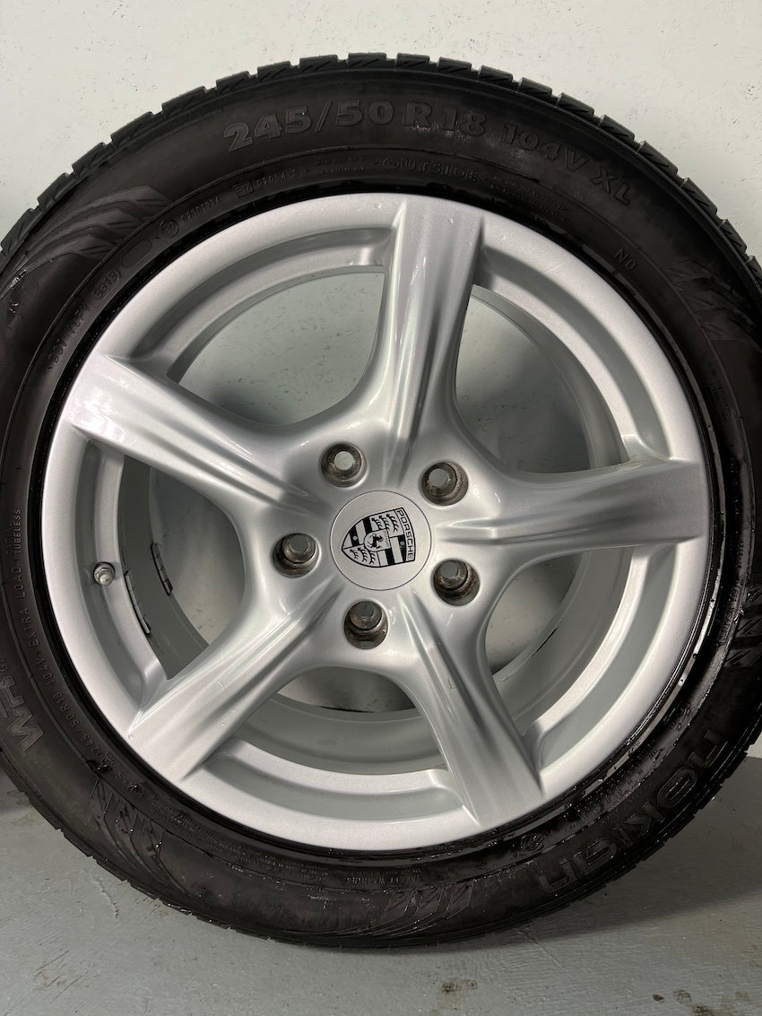 Porsche Panamera 18 Zoll 970 Winter Nokian 5-7mm TOP