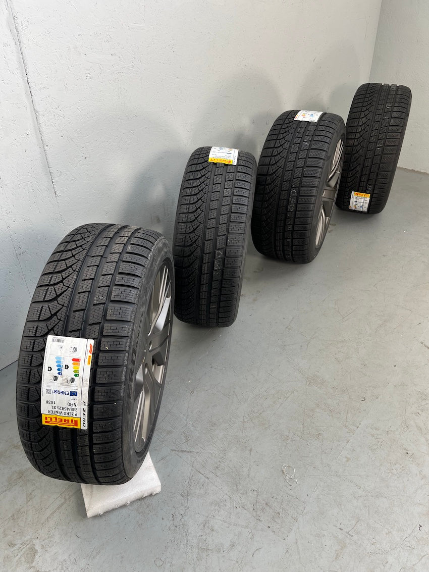 Porsche Taycan 20 Zoll TURBO AERO Winter Pirelli PLATINUM NEUREIFEN