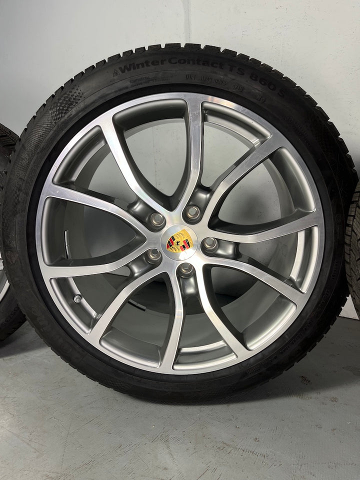 Porsche Cayenne E3 21 Zoll Exclusive Design 9y0 Winter Räder Conti NEU
