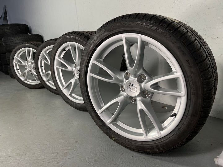 von Porsche 997 18 Zoll Carrera IV Allrad Winter Pirelli TOP
