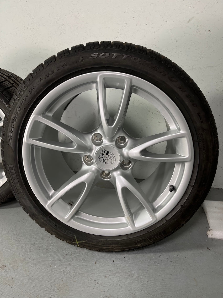 von Porsche 997 18 Zoll Carrera IV Allrad Winter Pirelli TOP