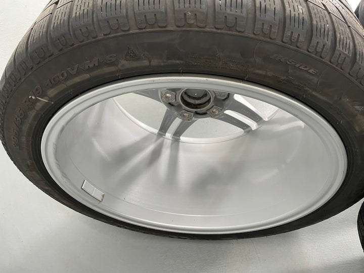 Porsche 991.2 19 Zoll Carrera Winter S C2 FACELIFT Pirelli Reifen 1 Saison